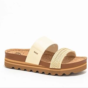 Like New- Reef Cushion Vista Hi Vintage Sandals